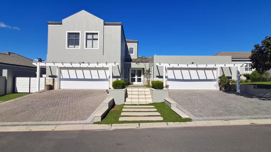 To Let 4 Bedroom Property for Rent in Avalon Estate Western Cape